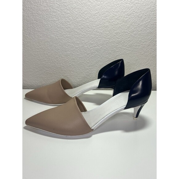 VINCE Beige / Dark Blue Claire D'orsay Pumps women’s size 8,5 - Picture 1 of 14